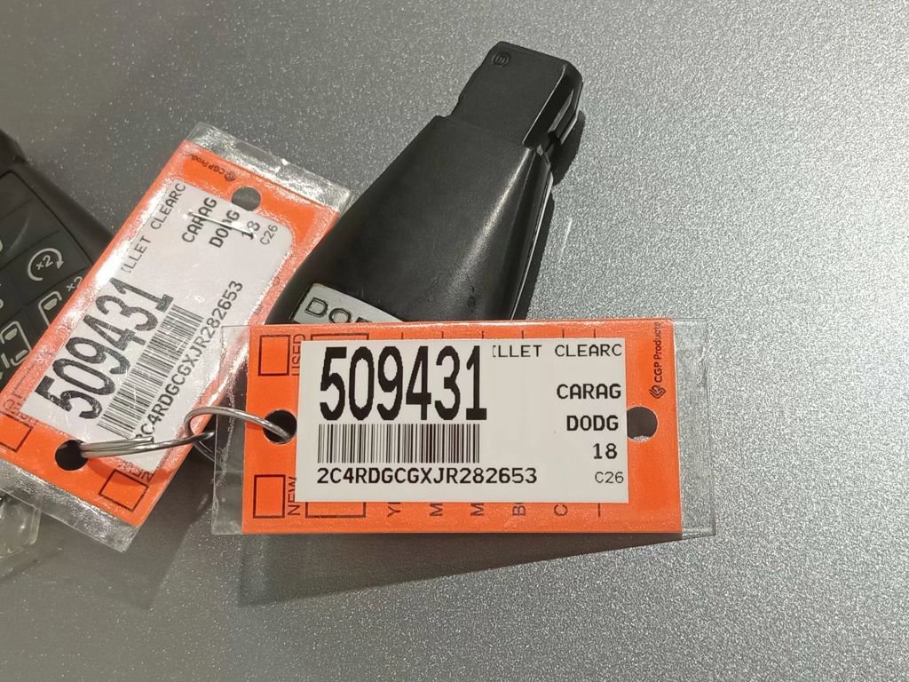 Used 2018 Dodge Grand Caravan SXT image 23