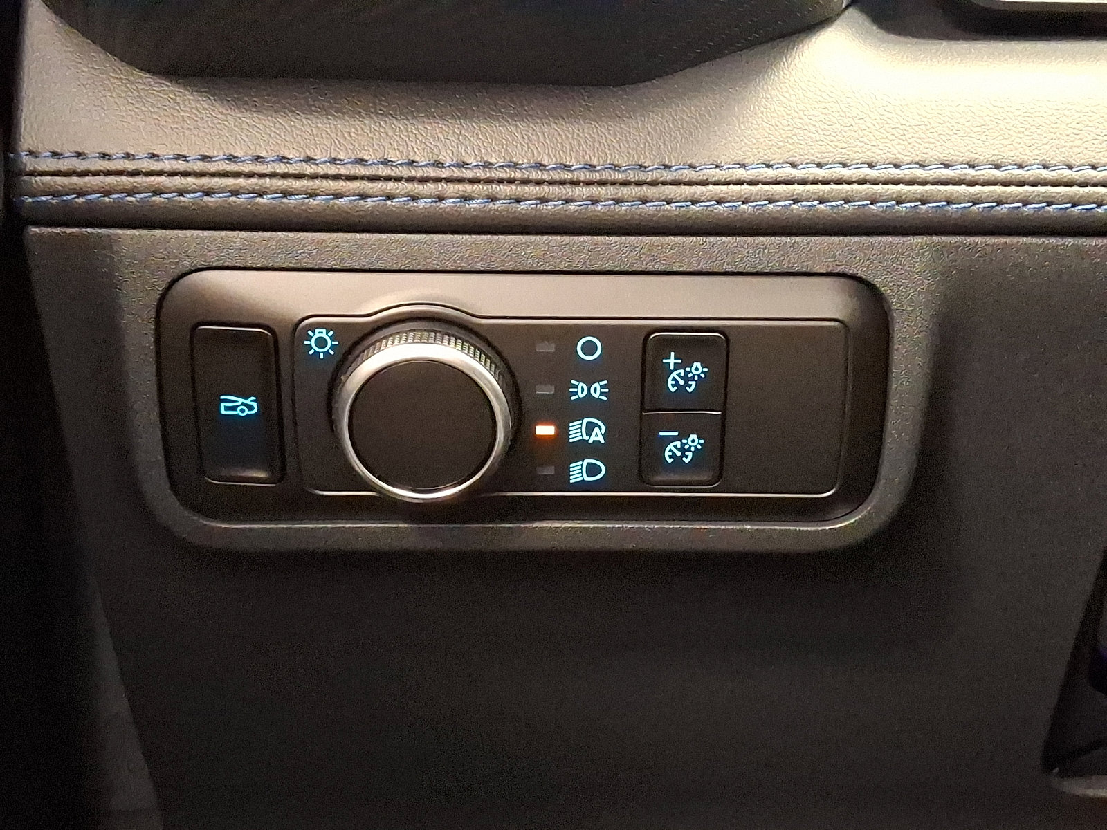 Certified 2025 Ford Mustang Dark Horse w/ Dark Horse Handlin Package image 23