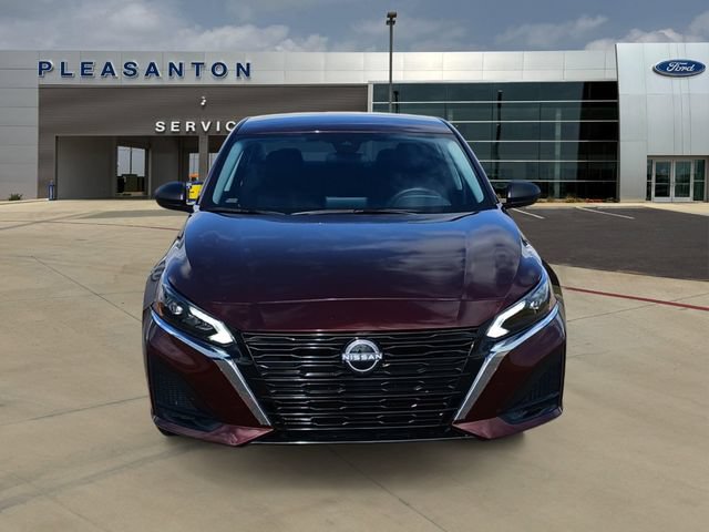 Used 2025 Nissan Altima 2.5 SV FWD image 8