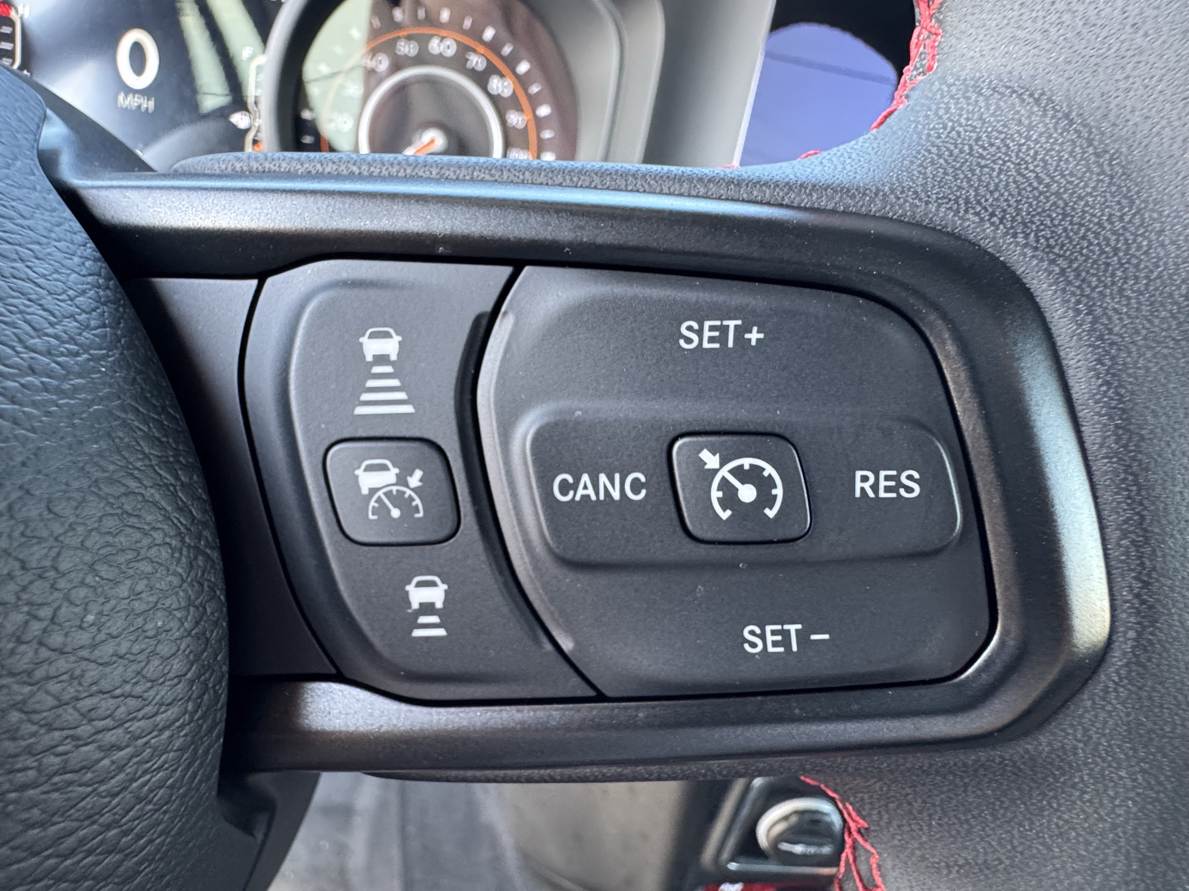 Used 2024 Jeep Wrangler Unlimited Rubicon AWD/4WD image 34