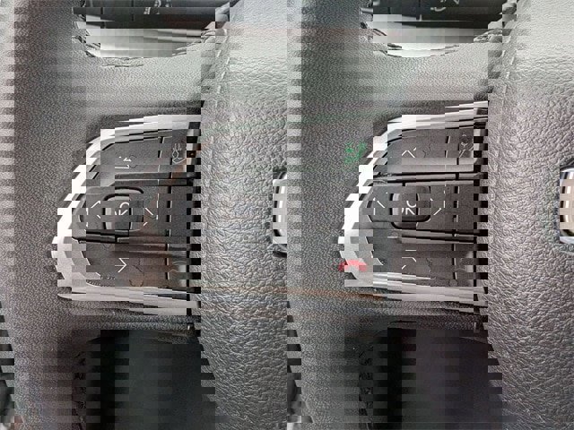 Used 2023 Jeep Compass Limited image 19