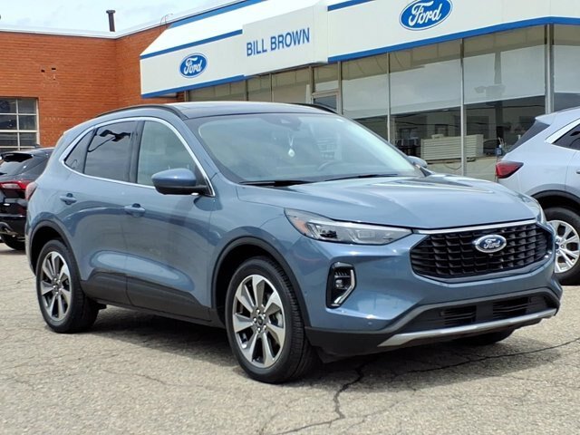 Certified 2023 Ford Escape Platinum w/ Premium Technology Package AWD/4WD image 1