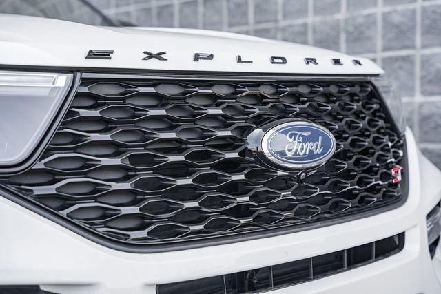 Certified 2024 Ford Explorer ST w/ Equipment Group 401A image 16
