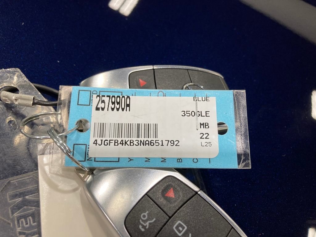 Used 2022 Mercedes-Benz GLE 350 4MATIC image 32