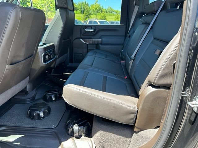 Used 2023 GMC Sierra 3500 Denali w/ Denali Black Diamond Edition AWD/4WD image 13