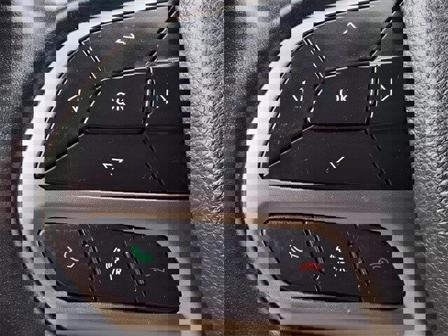 Used 2020 Jeep Cherokee Limited image 19