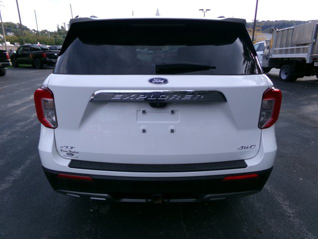 Certified 2021 Ford Explorer XLT w/ Equipment Group 202A AWD/4WD image 8