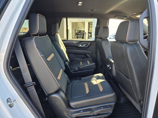 Used 2024 GMC Yukon AT4 AWD/4WD image 19