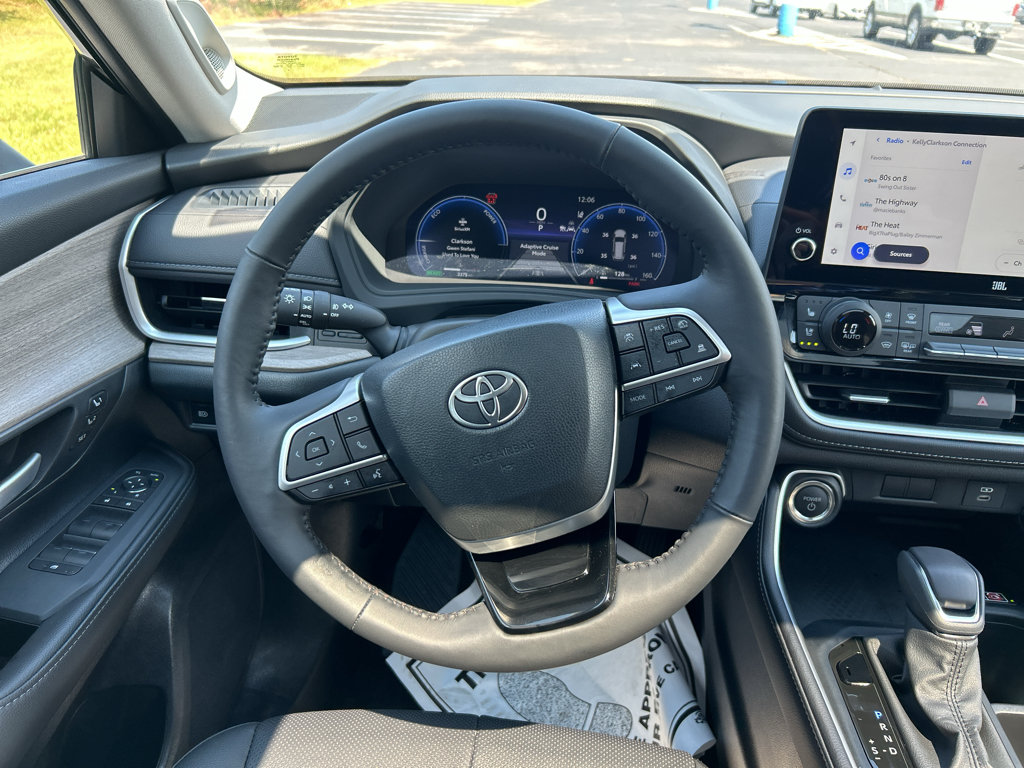 Used 2026 Toyota Grand Highlander AWD Hybrid image 15