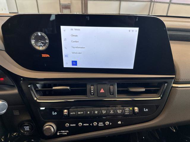 Used 2024 Lexus ES 350 w/ Premium Package FWD image 5