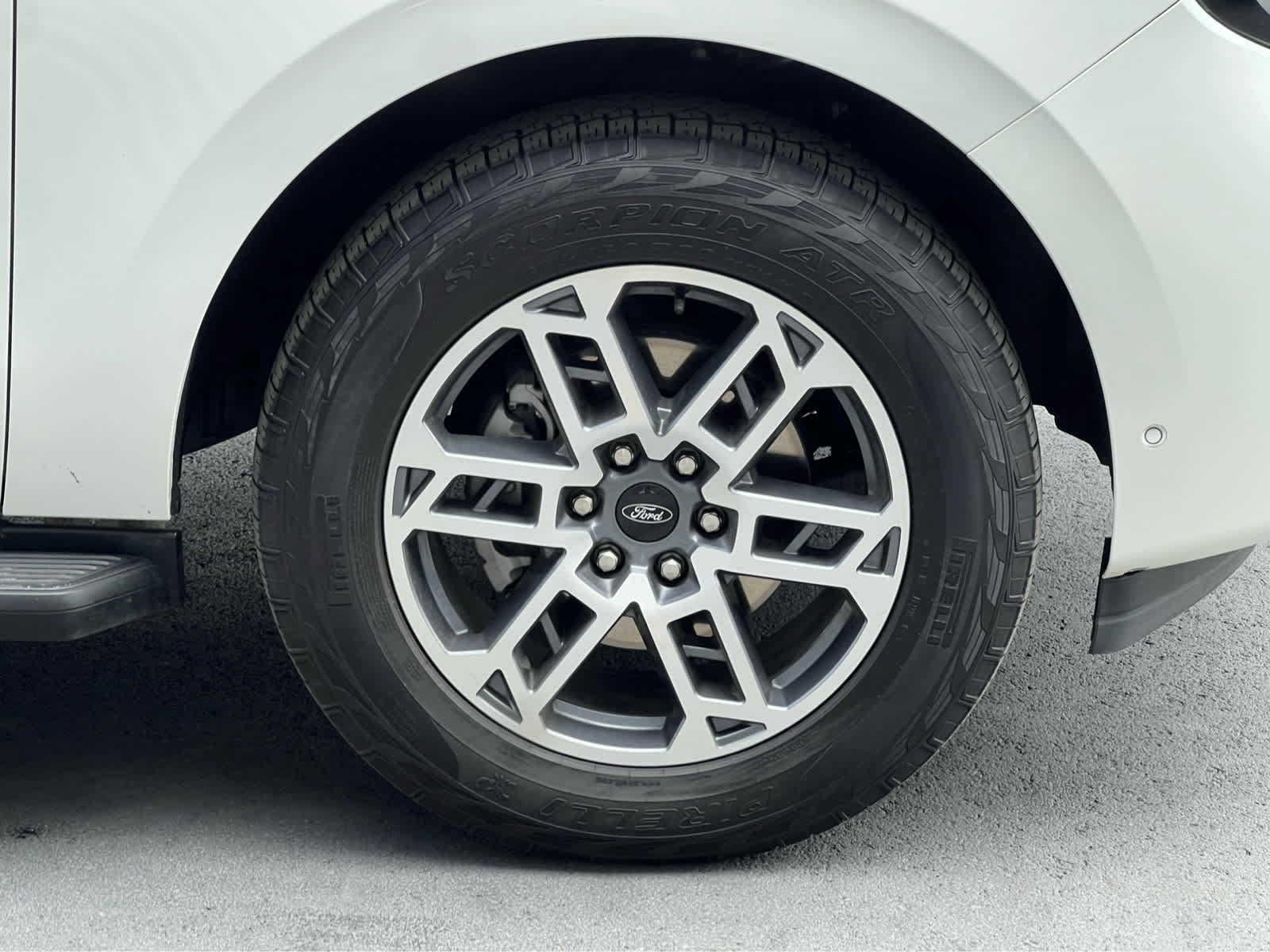 Certified 2025 Ford Expedition Active AWD/4WD image 16
