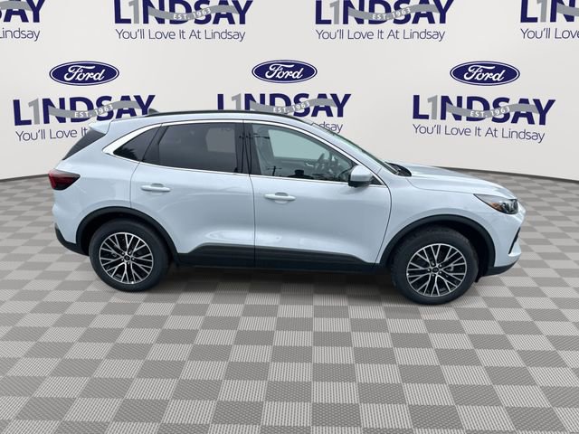 Certified 2025 Ford Escape PHEV w/ PHEV Premium Package image 9