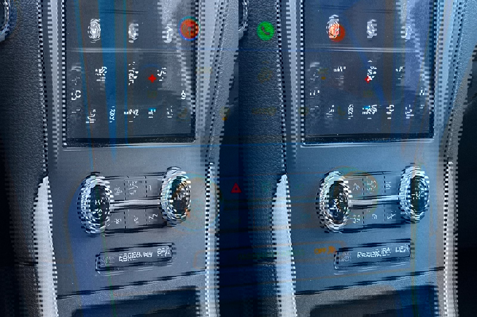 Certified 2023 Ford Edge SEL image 21