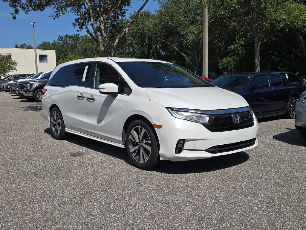 Used 2021 Honda Odyssey Touring image 2