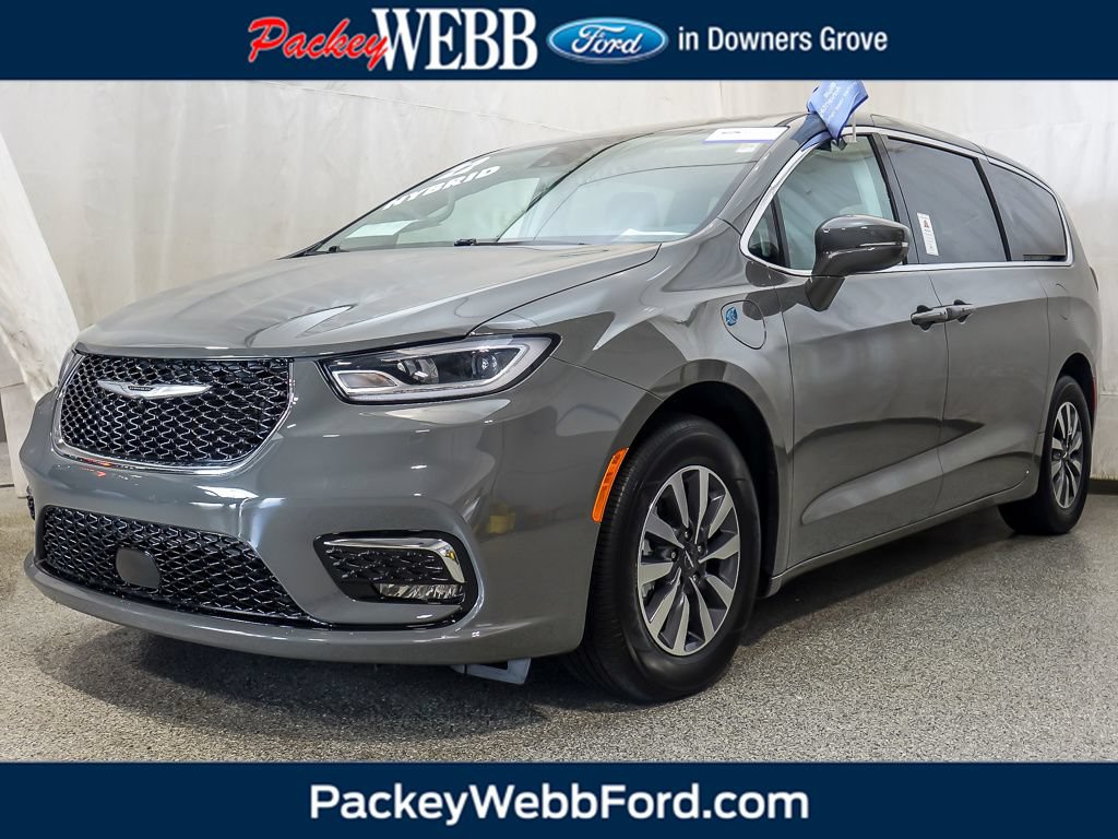 Used 2022 Chrysler Pacifica Touring-L