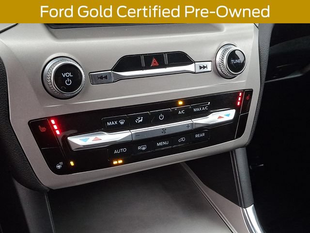 Certified 2022 Ford Explorer XLT w/ Equipment Group 202A AWD/4WD image 19