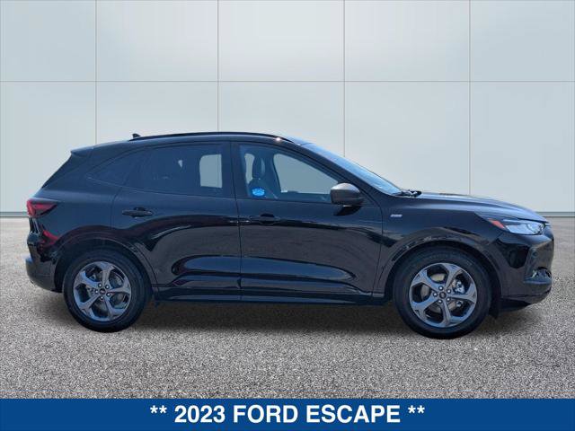 Certified 2023 Ford Escape ST-Line w/ Tech Pack #1 FWD image 6