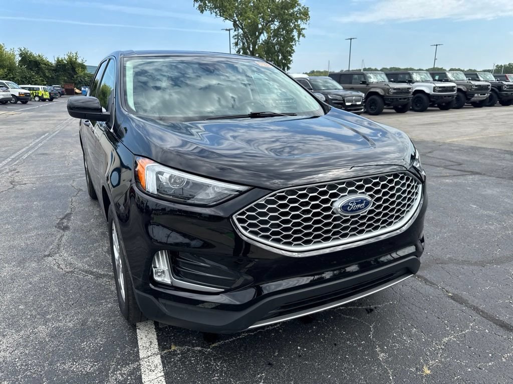 Certified 2024 Ford Edge SEL w/ Convenience Package AWD/4WD image 49