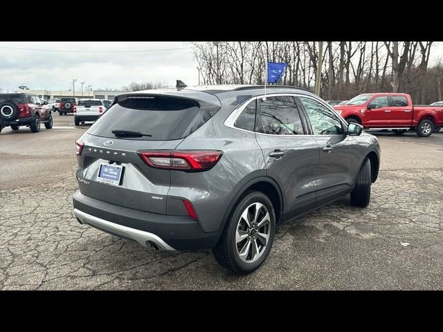 Certified 2023 Ford Escape Platinum AWD/4WD image 4