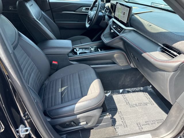 Certified 2025 Ford Explorer ST-Line AWD/4WD image 15