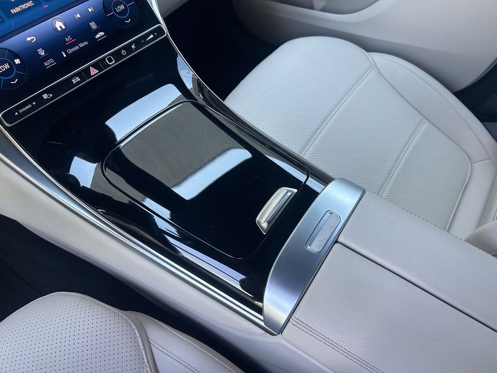 Used 2024 Mercedes-Benz GLC 300 4MATIC image 28