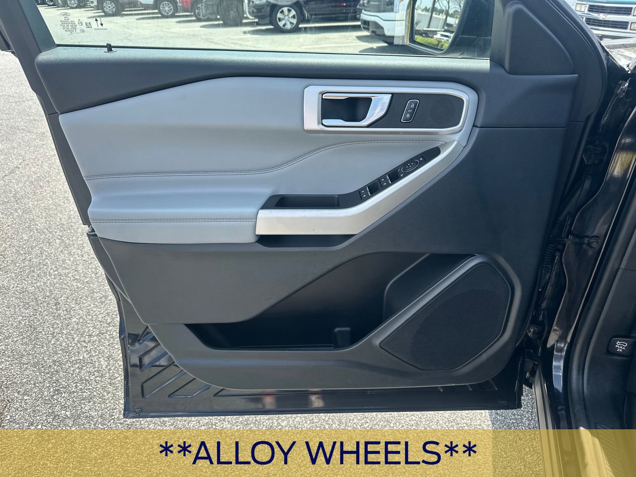 Certified 2022 Ford Explorer XLT w/ Equipment Group 202A image 11