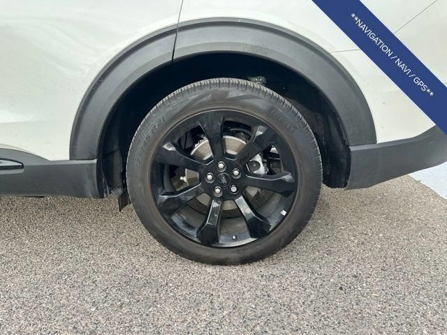 Certified 2024 Ford Explorer ST-Line w/ Class IV Trailer Tow Package RWD image 6