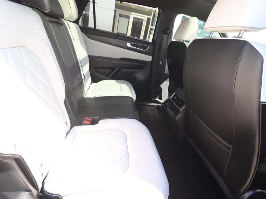 Used 2024 Volkswagen Atlas Cross Sport SEL Premium R-Line AWD/4WD image 24