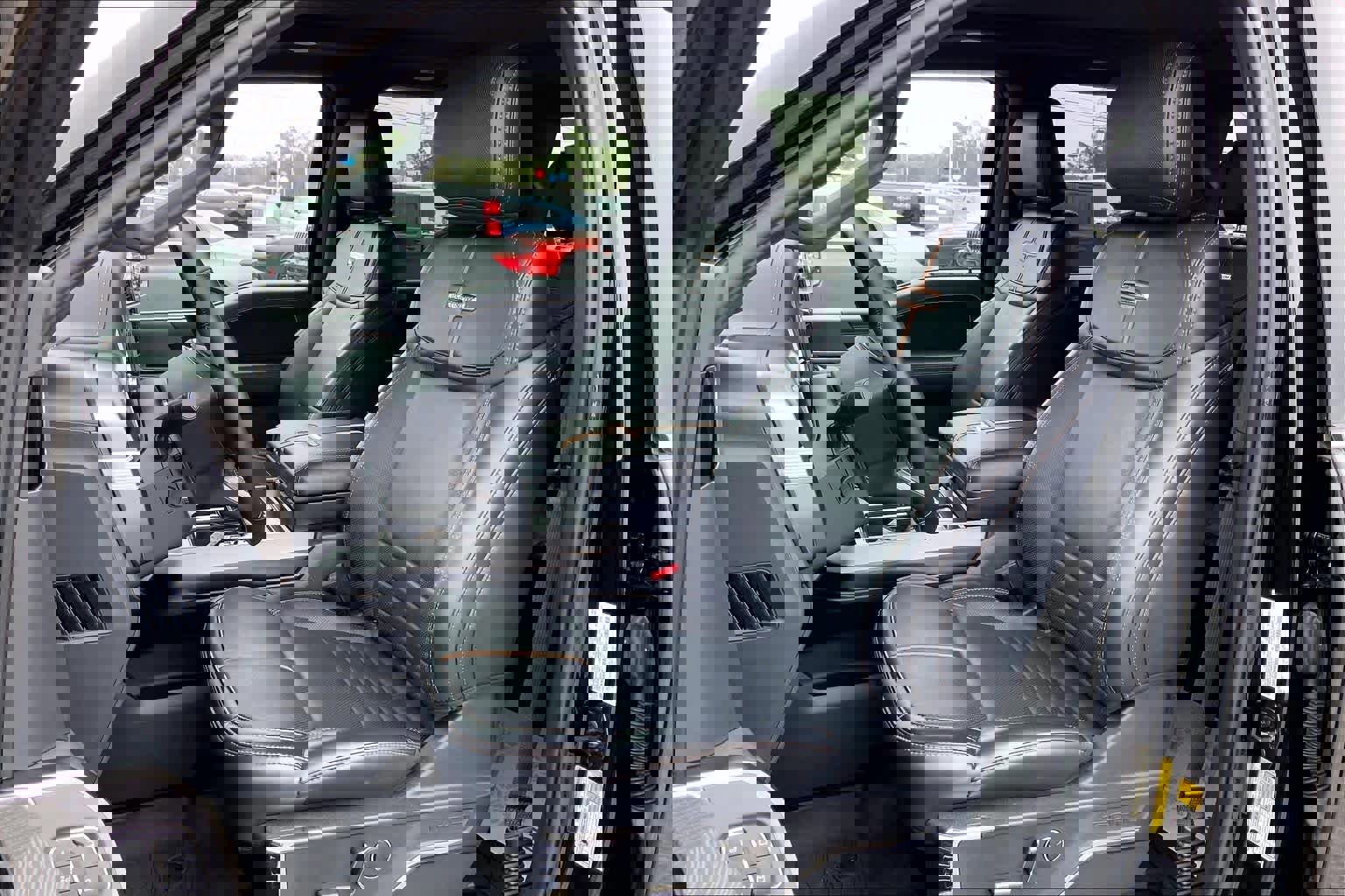 Certified 2022 Ford F150 Platinum w/ Equipment Group 701A High image 10