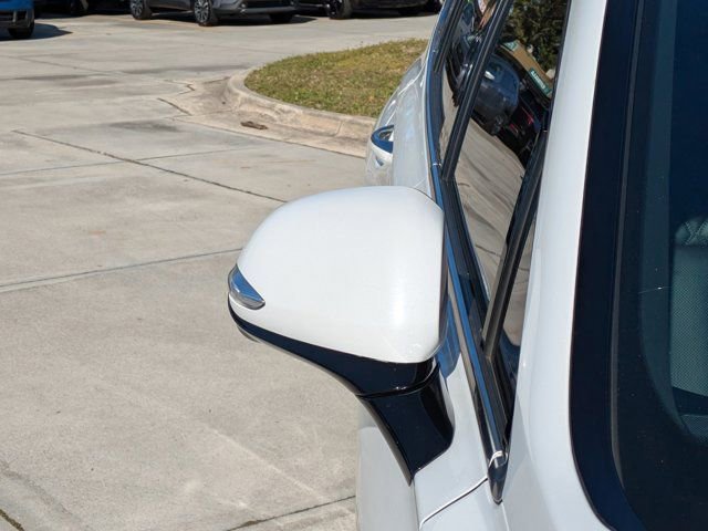 Used 2022 Hyundai Santa Fe Calligraphy w/ Cargo Package image 10