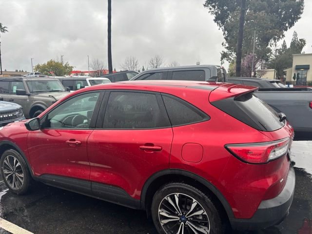Certified 2022 Ford Escape SE w/ SE Sport Appearance Package image 6