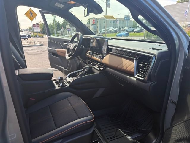 Used 2025 GMC Canyon AT4 AWD/4WD image 18