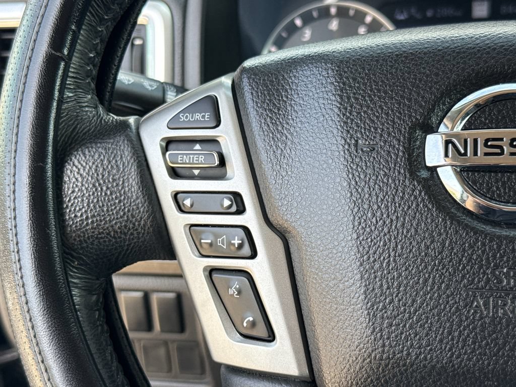 Used 2021 Nissan Titan SV w/ SV Convenience Package RWD image 16