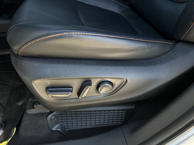 Used 2023 Toyota Sienna XSE w/ XSE Plus Package FWD image 13