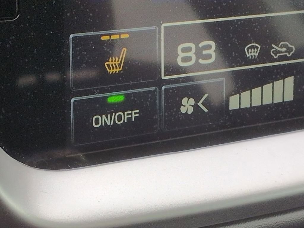 Used 2025 Subaru Outback Onyx Edition AWD/4WD image 21