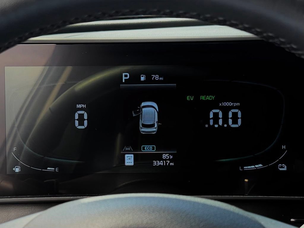 Used 2025 Kia Sportage EX AWD/4WD image 18