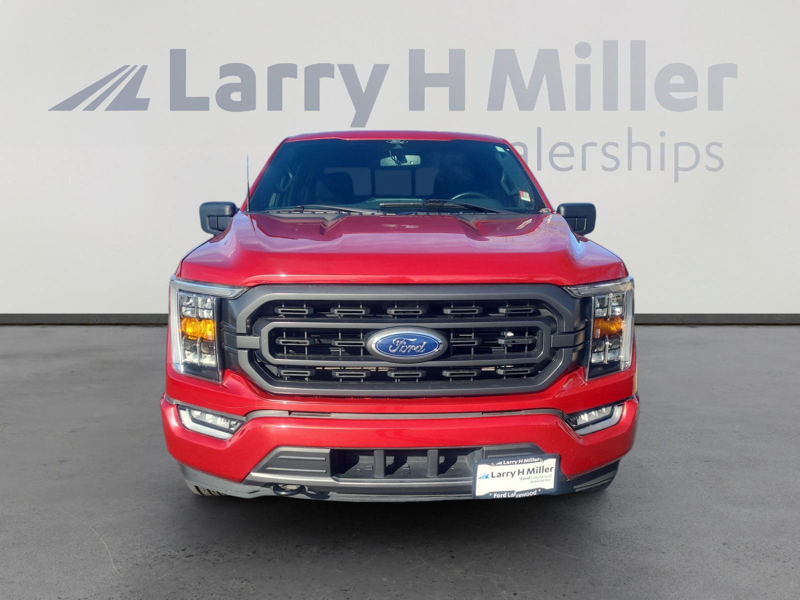 Certified 2021 Ford F150 XLT w/ Equipment Group 302A High image 8