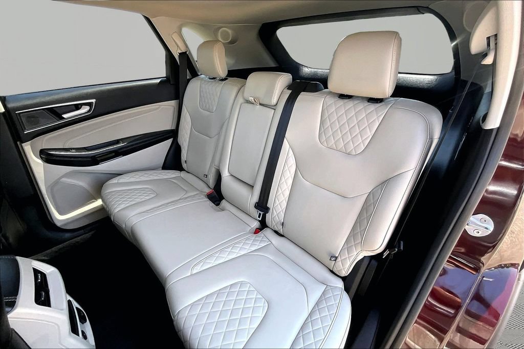 Certified 2024 Ford Edge Titanium AWD/4WD image 26
