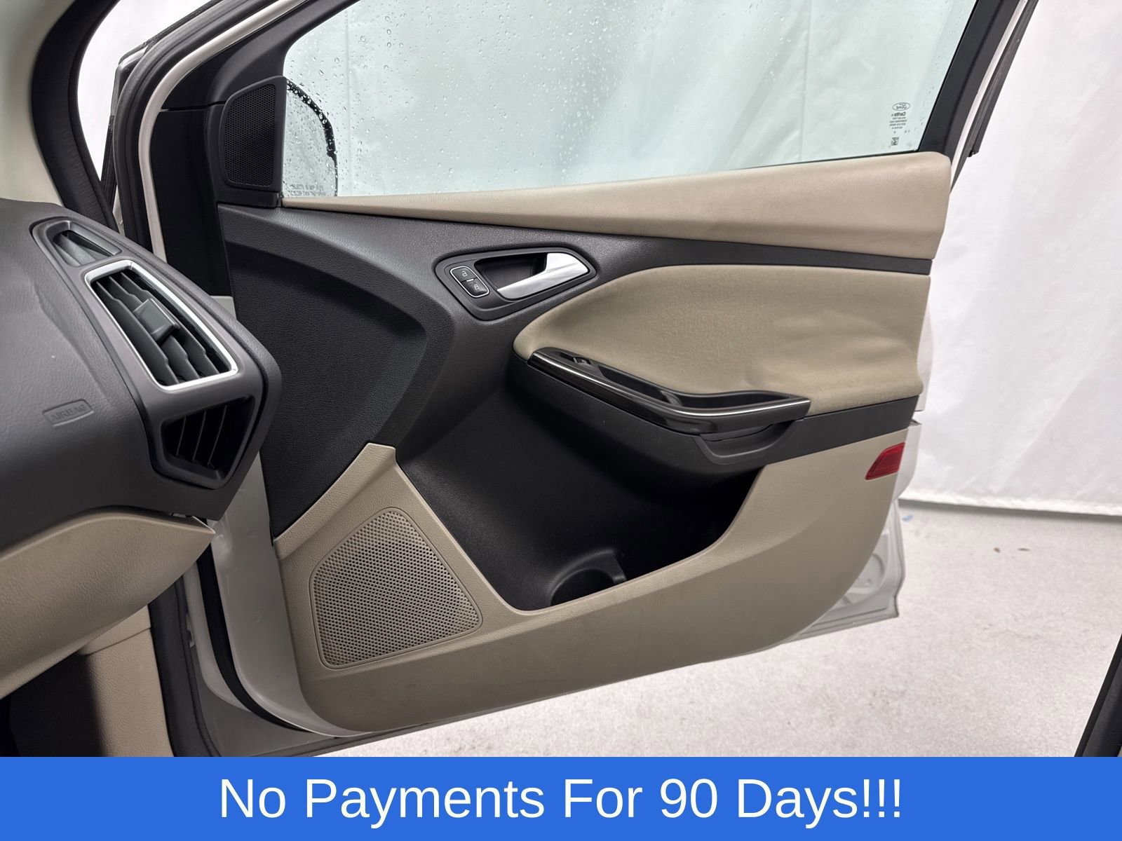 Certified 2018 Ford Focus Electric Hatchback image 20