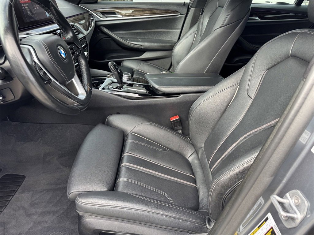 Used 2019 BMW 540i 540i w/ Convenience Package image 10