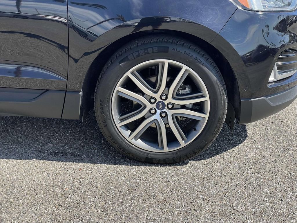 Certified 2020 Ford Edge Titanium w/ Equipment Group 301A image 30