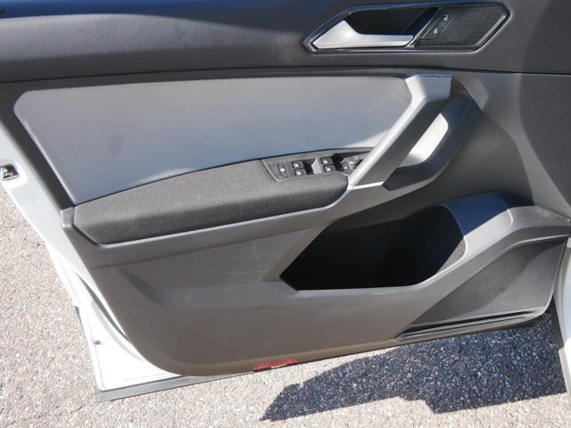 Used 2018 Volkswagen Tiguan S AWD/4WD image 12
