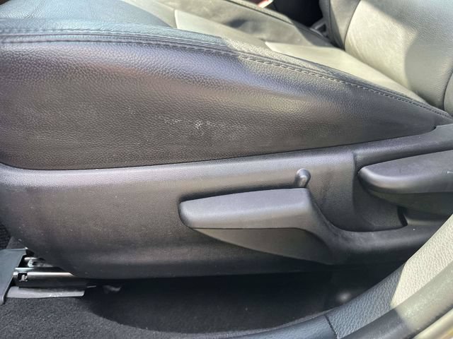 Used 2017 Toyota Corolla L FWD image 21