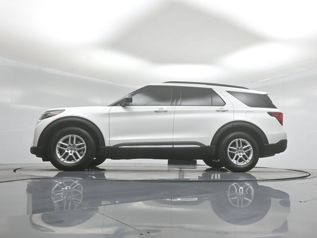 Certified 2025 Ford Explorer Active RWD image 53