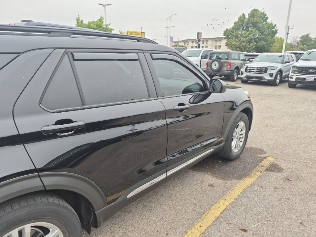 Certified 2022 Ford Explorer XLT RWD image 23