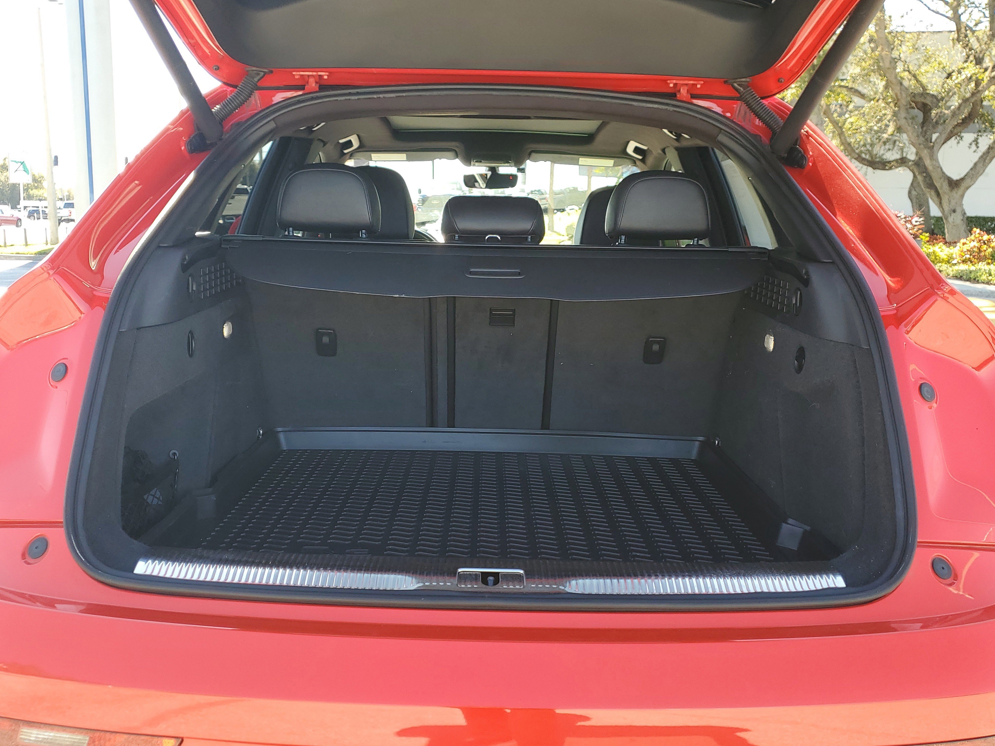 Used 2018 Audi Q3 2.0T Premium Plus w/ Premium Plus Package image 10