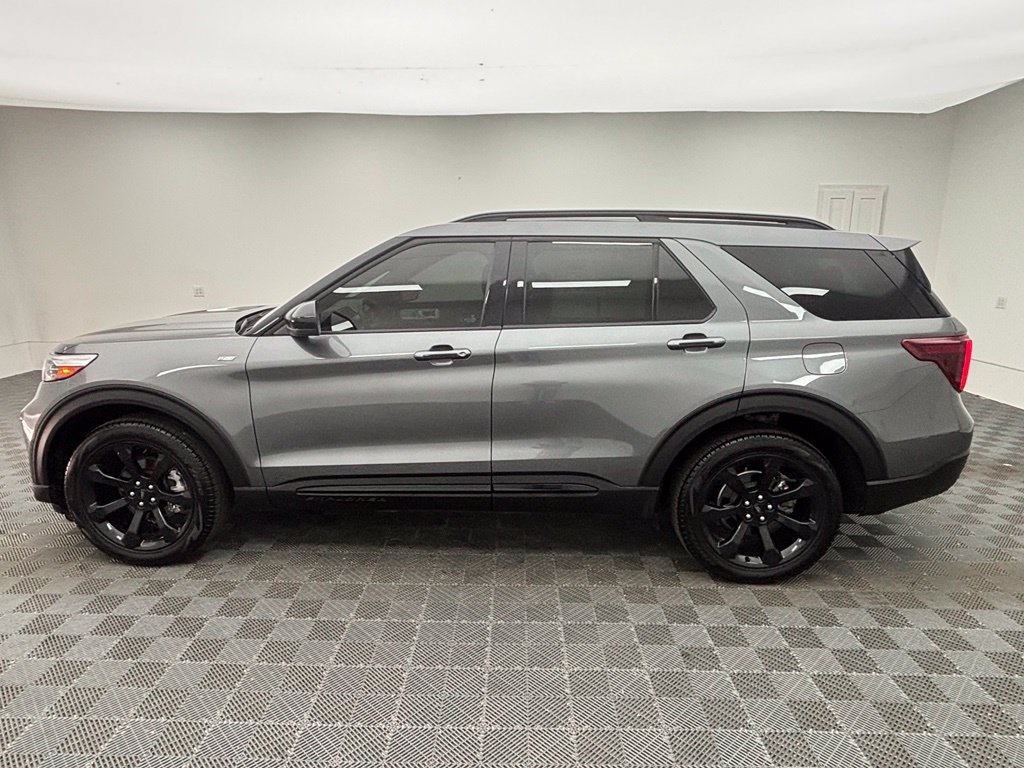 Certified 2024 Ford Explorer ST-Line w/ Class IV Trailer Tow Package AWD/4WD image 13