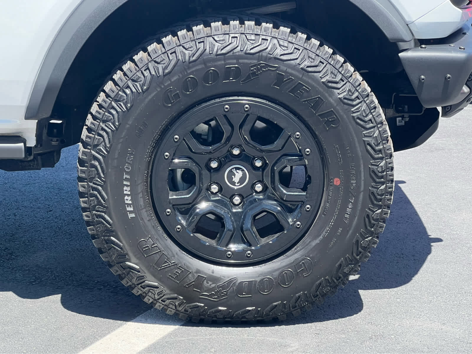 Certified 2024 Ford Bronco Wildtrak AWD/4WD image 16