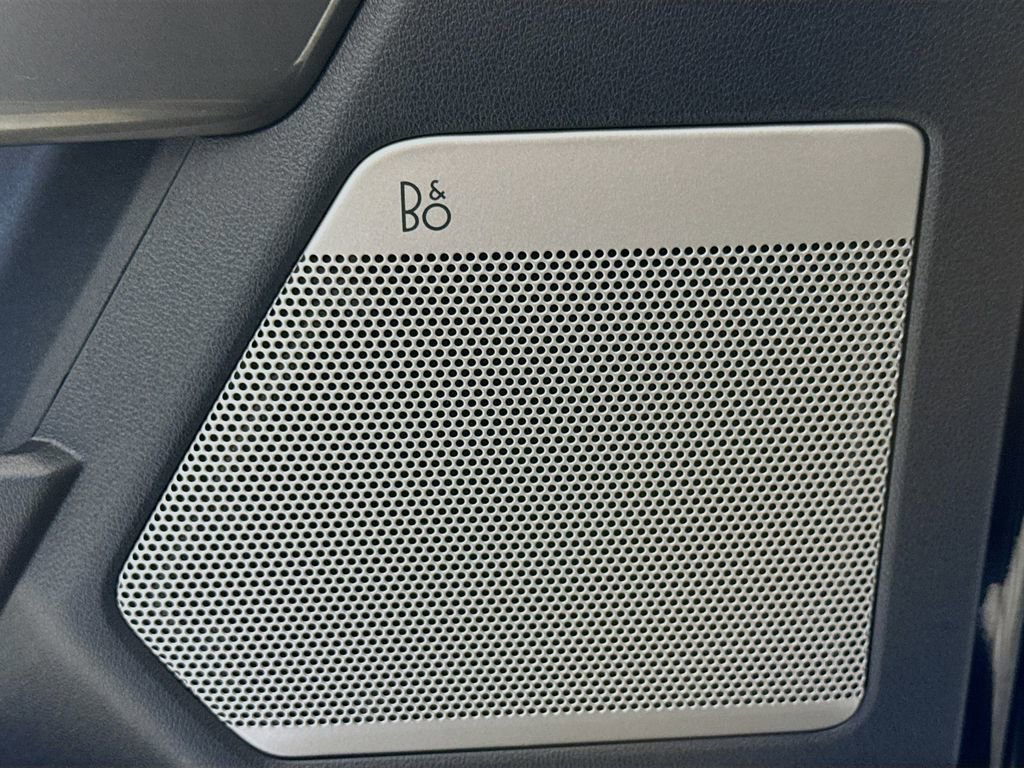 Certified 2022 Ford F150 XLT w/ Equipment Group 302A High image 22