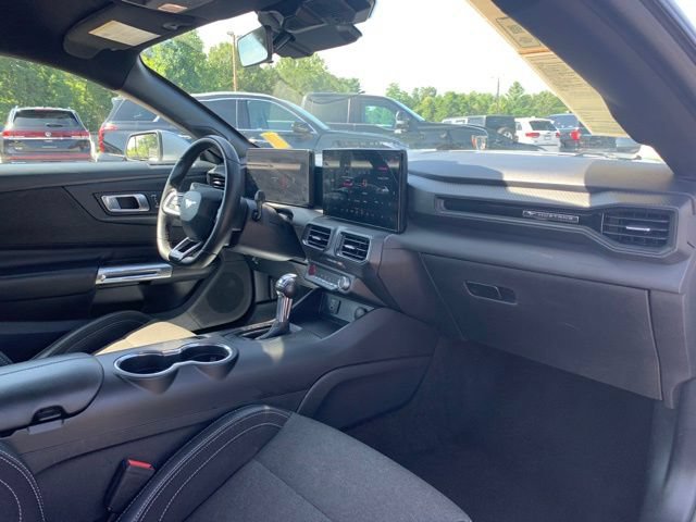 Certified 2024 Ford Mustang Coupe RWD image 14